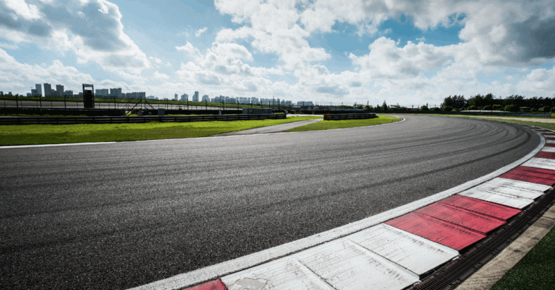 F1（FORMULA 1）はテレビで見られる？｜2026年の視聴方法